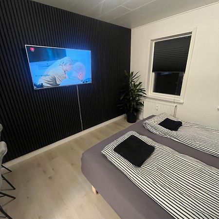 Centralt Beliggende Lejlighed Хернинг Экстерьер фото